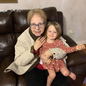 Meet your Posher, Sandra